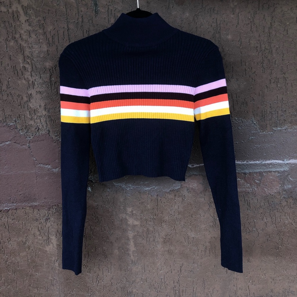 🏷NWT Cropped Navy Striped Turtleneck Sweater